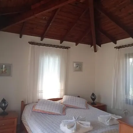 מלון Oliva Houses1