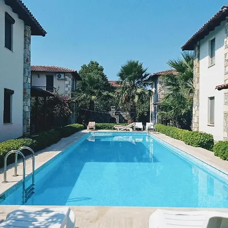 Oliva Houses1 מלון מוגלה